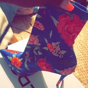 ALDO blue floral bootie ❤️ never worn !!